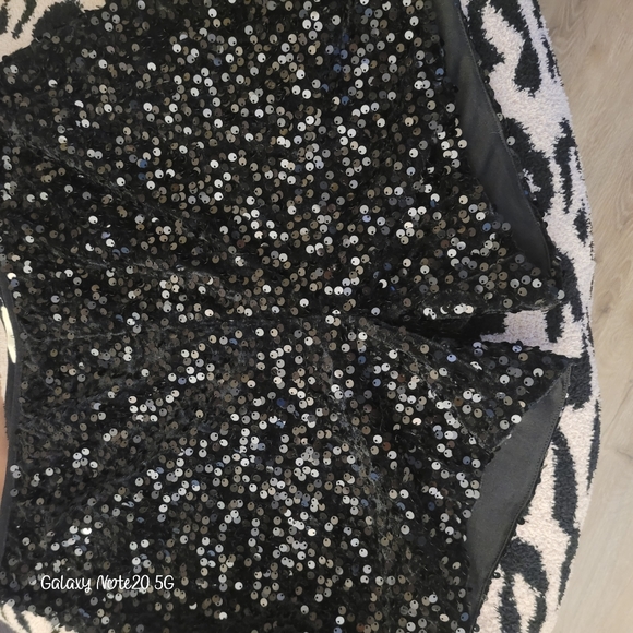 Easel sequined shorts - Picture 3 of 3